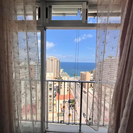 Apartment Sea View Apartment: Beachside Comfort With Wi-fi And Parking