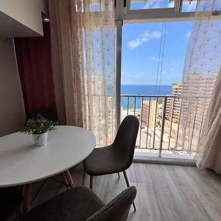 Sea View Apartment: Beachside Comfort With Wi-fi And Parking Apartment